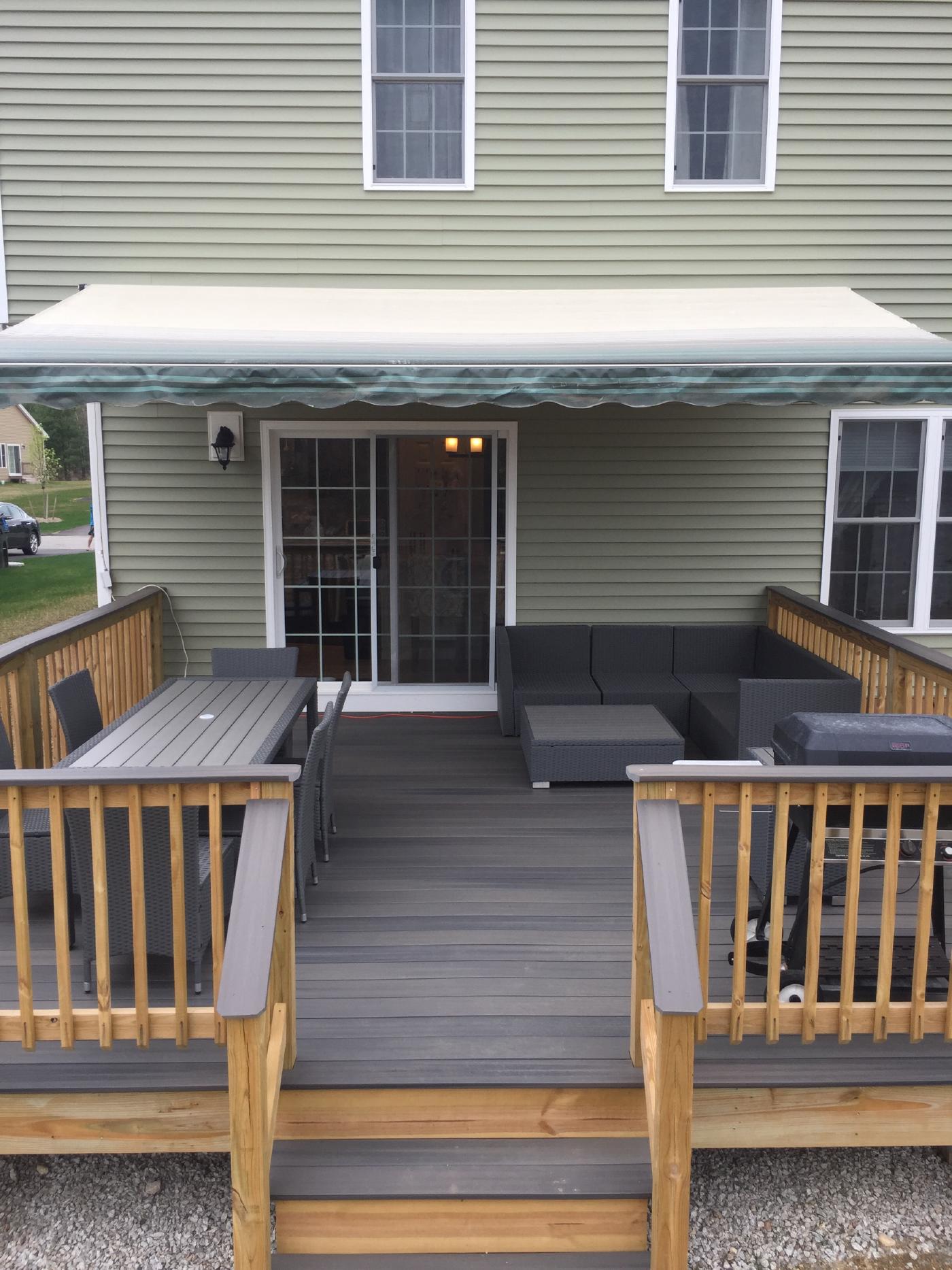 deck_with_furniture1.jpg
